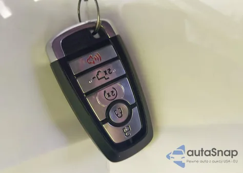 2024 Ford F-150 Lariat z USA, uszkodzony, nr VIN 1FTFW5L88RFA77037